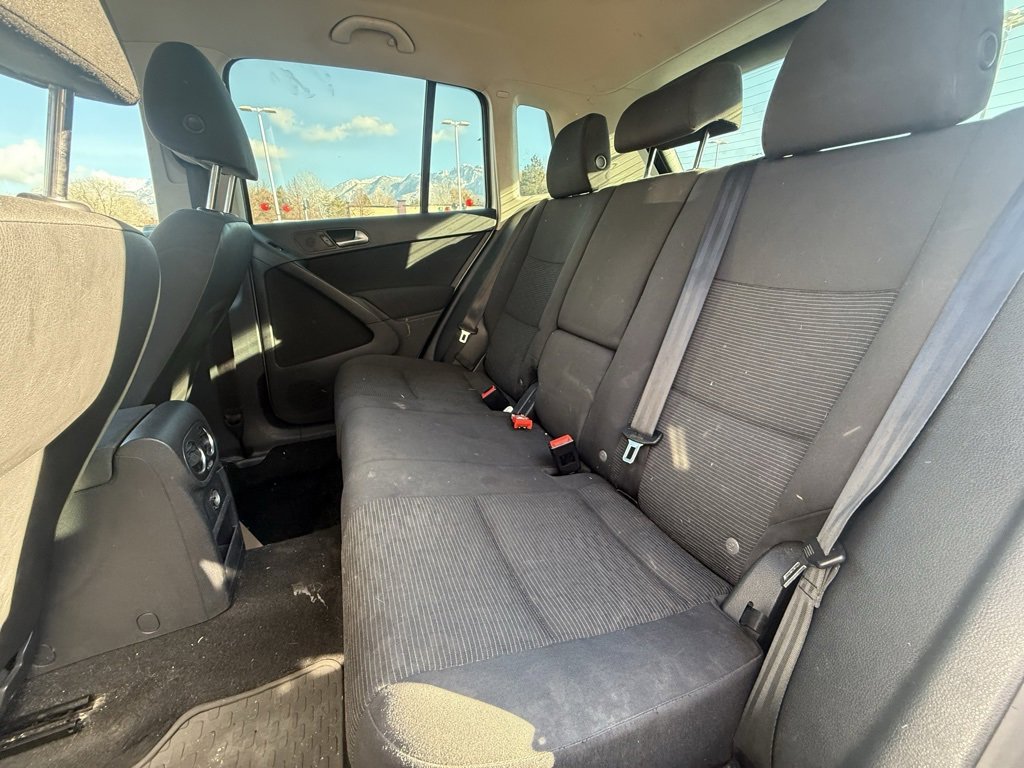 Used 2013 Volkswagen Tiguan S image 23
