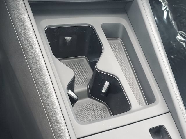 New 2026 Volkswagen Tiguan SE AWD/4WD image 28