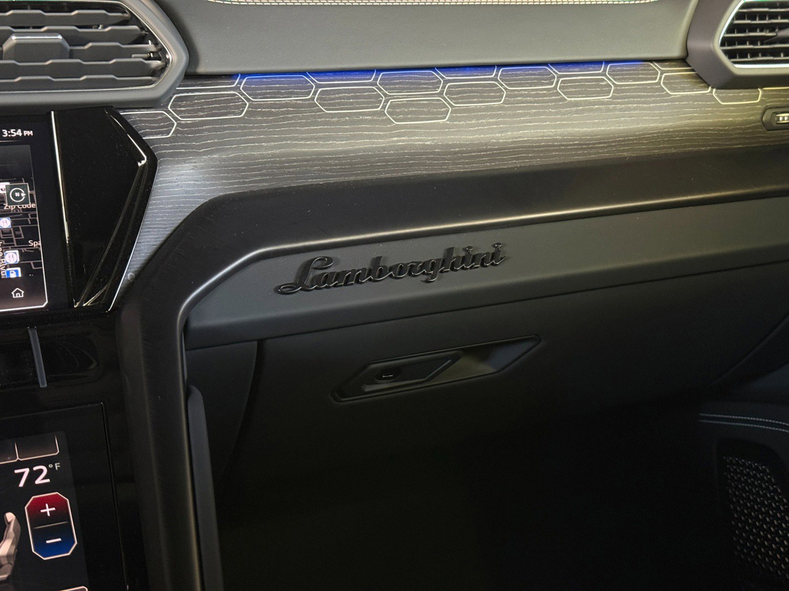 Used 2024 Lamborghini Urus S image 39