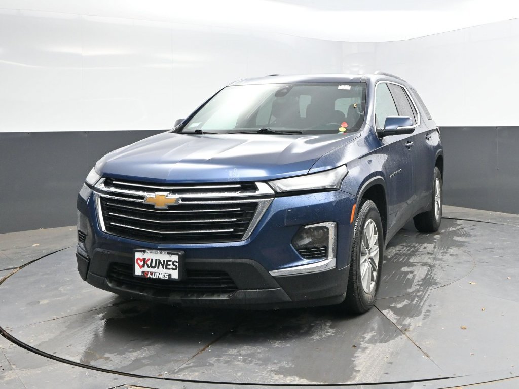 Used 2023 Chevrolet Traverse LT FWD image 3