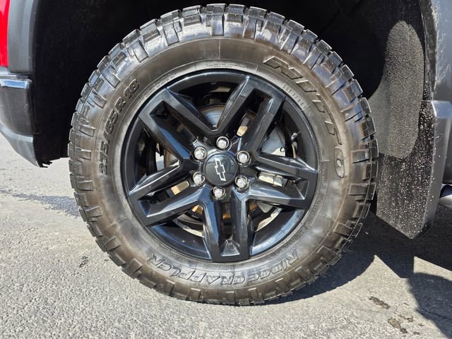 Used 2022 Chevrolet Silverado 1500 LT Trail Boss w/ Bed Protection Package image 8