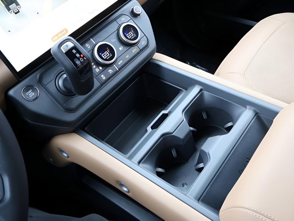 New 2026 Land Rover Defender 110 S image 25