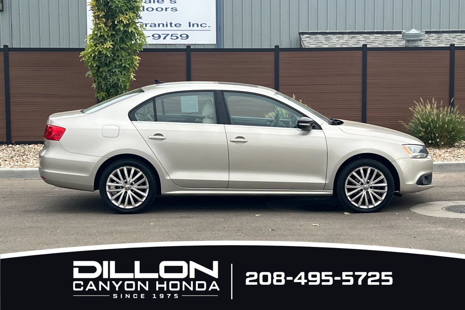 Used 2013 Volkswagen Jetta TDI FWD image 3