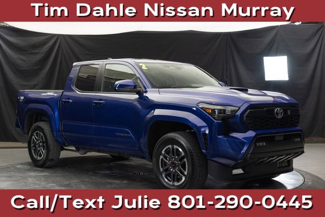 Used 2025 Toyota Tacoma TRD Sport image 1
