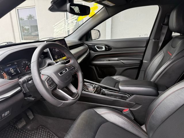 Used 2023 Jeep Compass Trailhawk AWD/4WD image 18