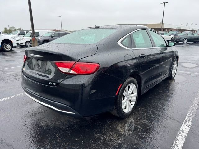Used 2015 Chrysler 200 Limited w/ Convenience Group FWD image 5