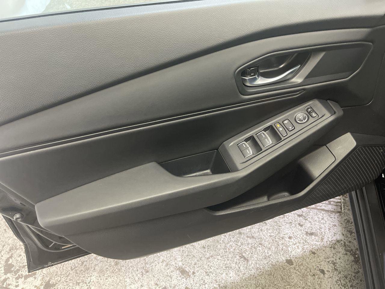 Used 2025 Honda Accord SE image 13