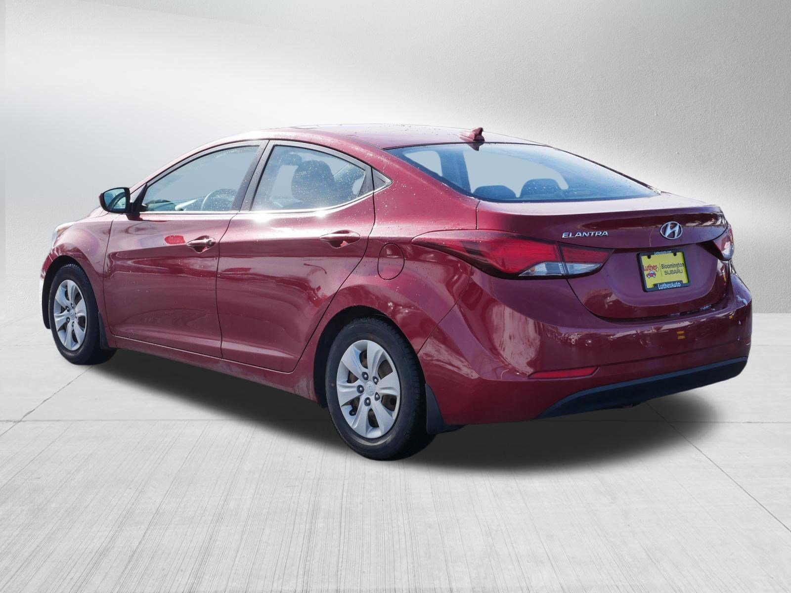 Used 2016 Hyundai Elantra SE FWD image 5