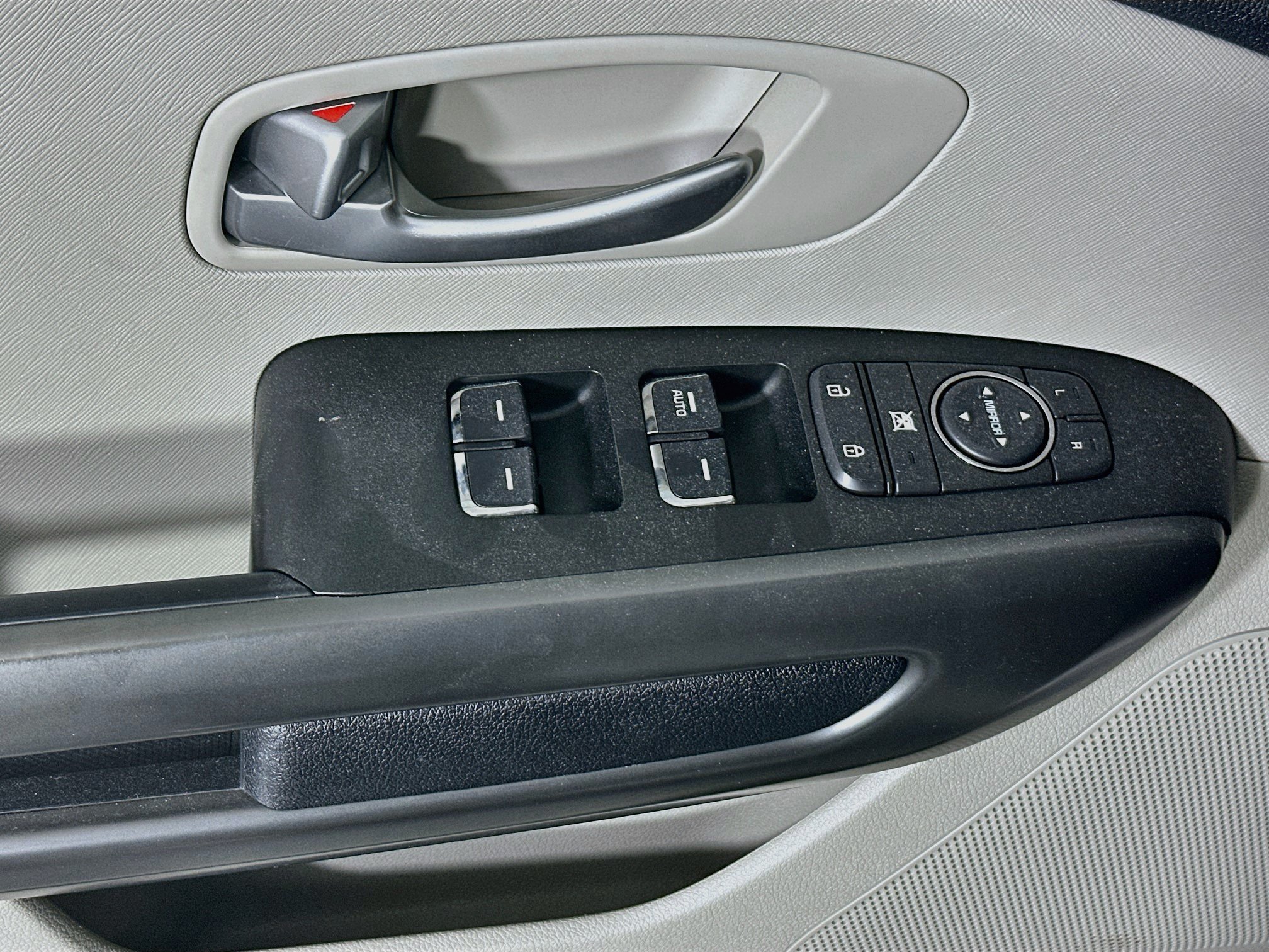 Used 2020 Kia Sedona EX FWD image 14