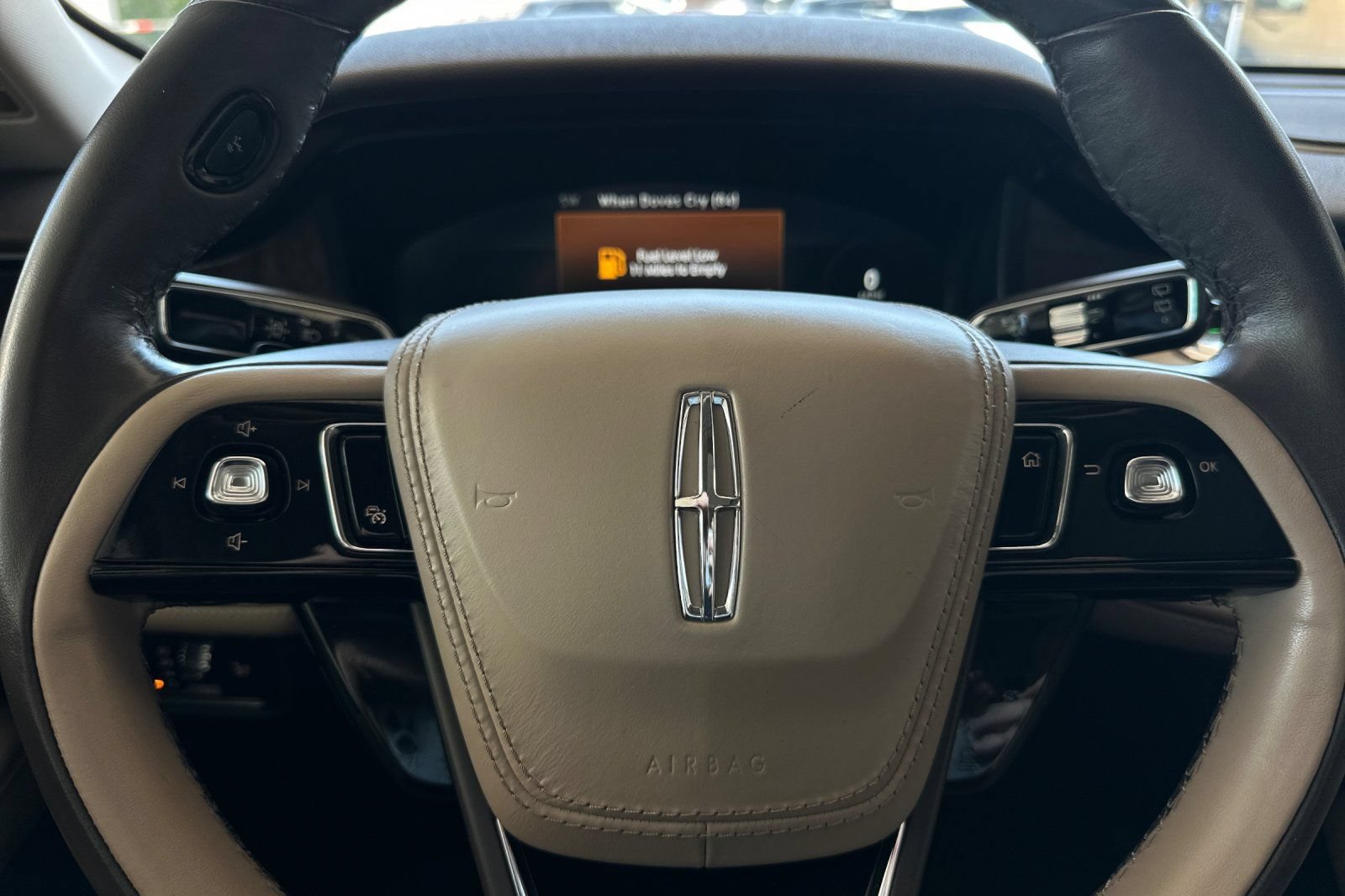 Certified 2023 Lincoln Aviator Reserve w/ Equipment Group 201A AWD/4WD image 24
