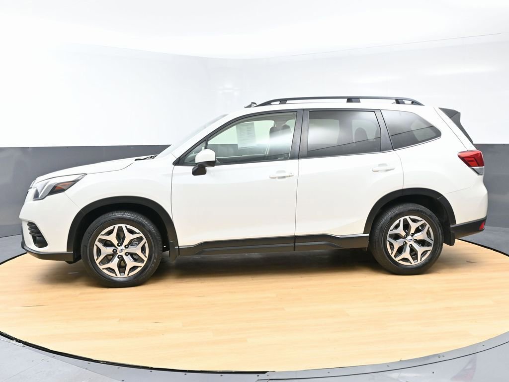 Used 2024 Subaru Forester Premium image 6