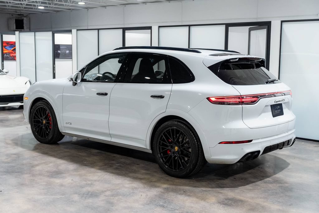 Used 2021 Porsche Cayenne GTS AWD/4WD image 12