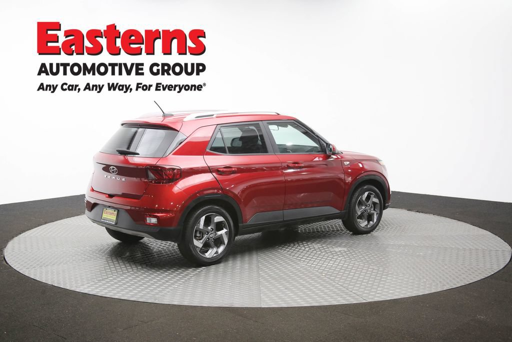 Used 2024 Hyundai Venue Limited FWD image 41