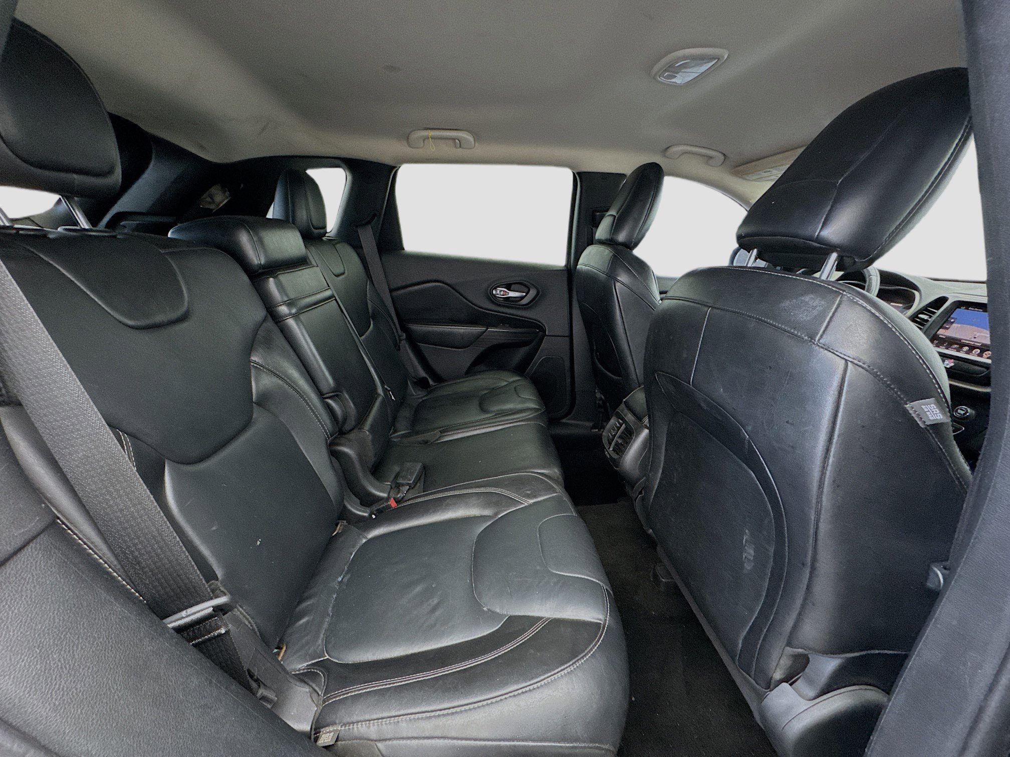 Used 2014 Jeep Cherokee Limited image 17