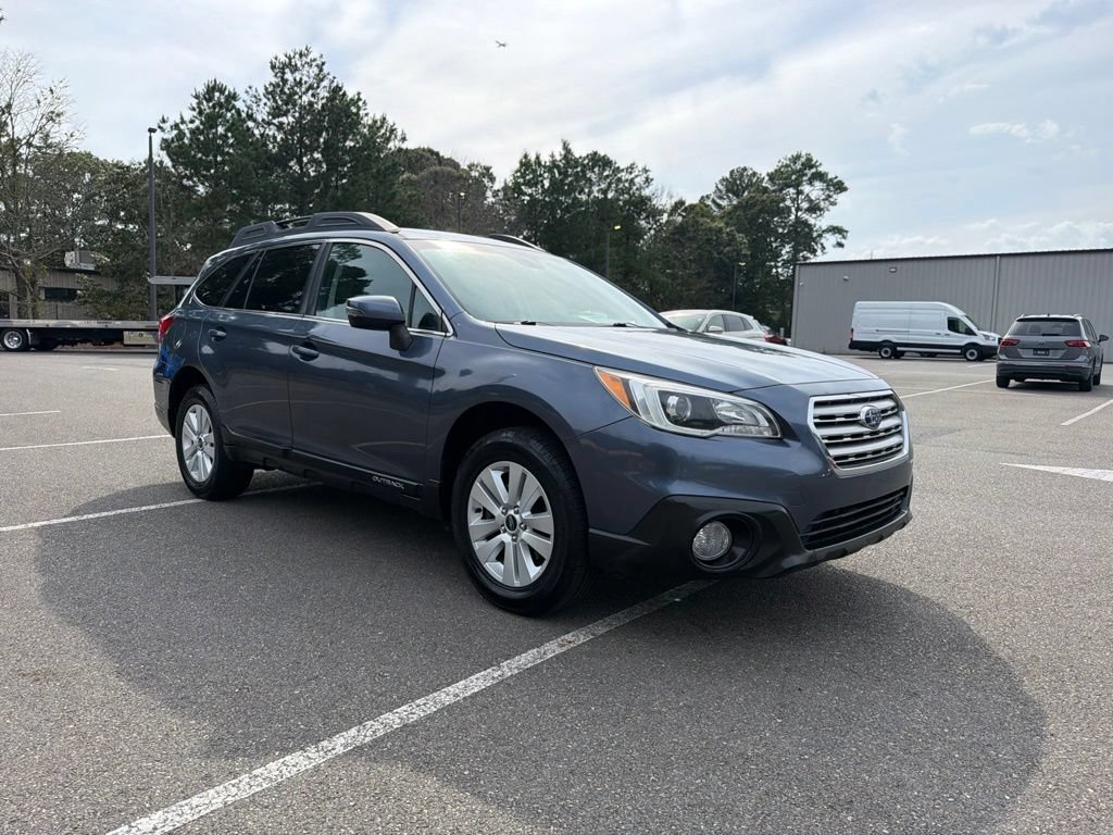 Used 2017 Subaru Outback 2.5i Premium AWD/4WD image 4