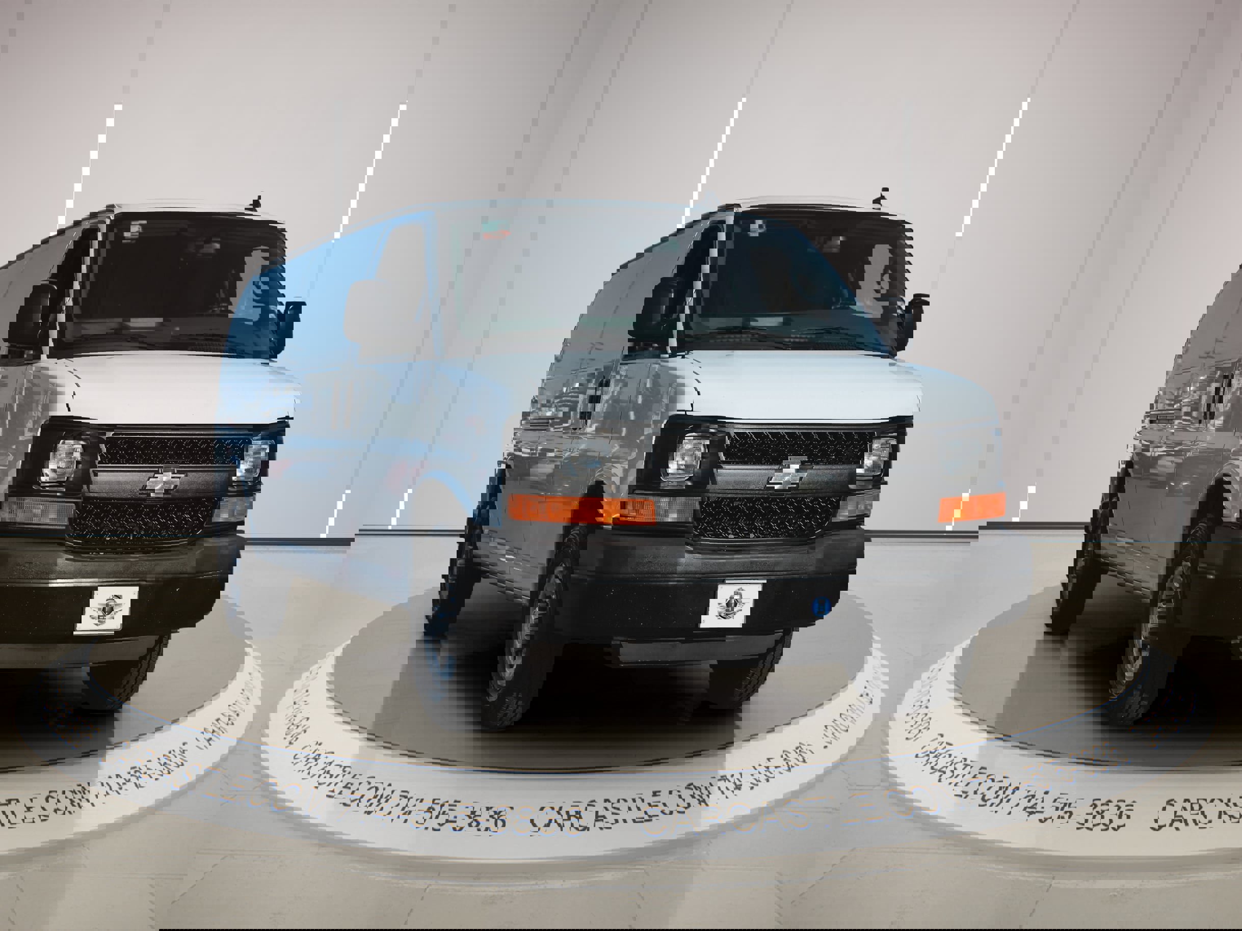 Used 2016 Chevrolet Express 3500 Extended RWD image 4