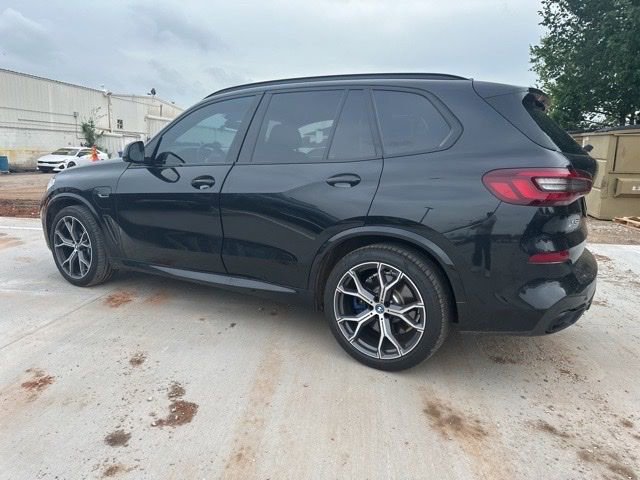 Used 2022 BMW X5 xDrive45e w/ M Sport Package AWD/4WD image 14