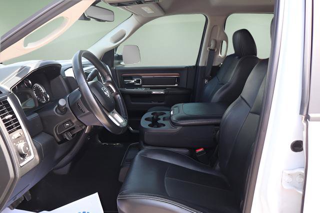 Used 2018 RAM 3500 Laramie w/ Convenience Group AWD/4WD image 18