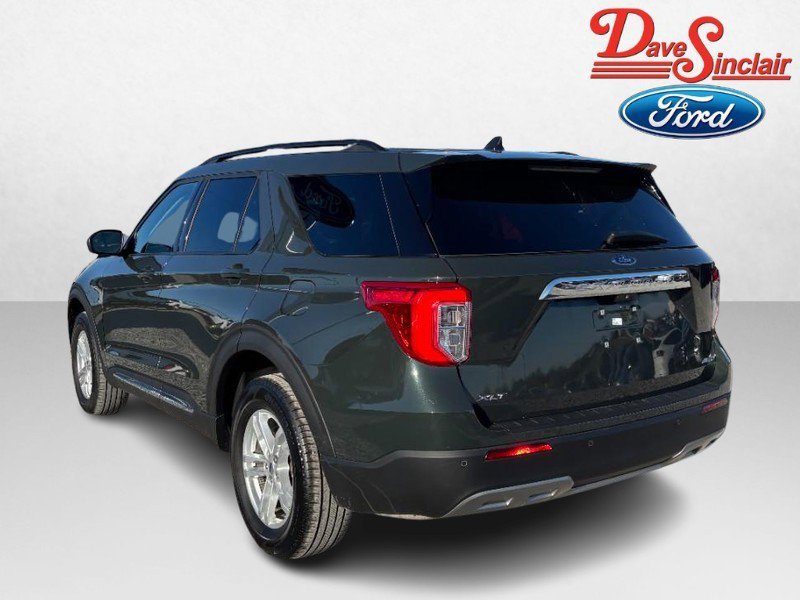 Used 2023 Ford Explorer XLT w/ Equipment Group 202A image 9