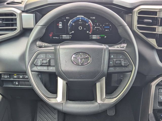 Used 2025 Toyota Sequoia SR5 image 21