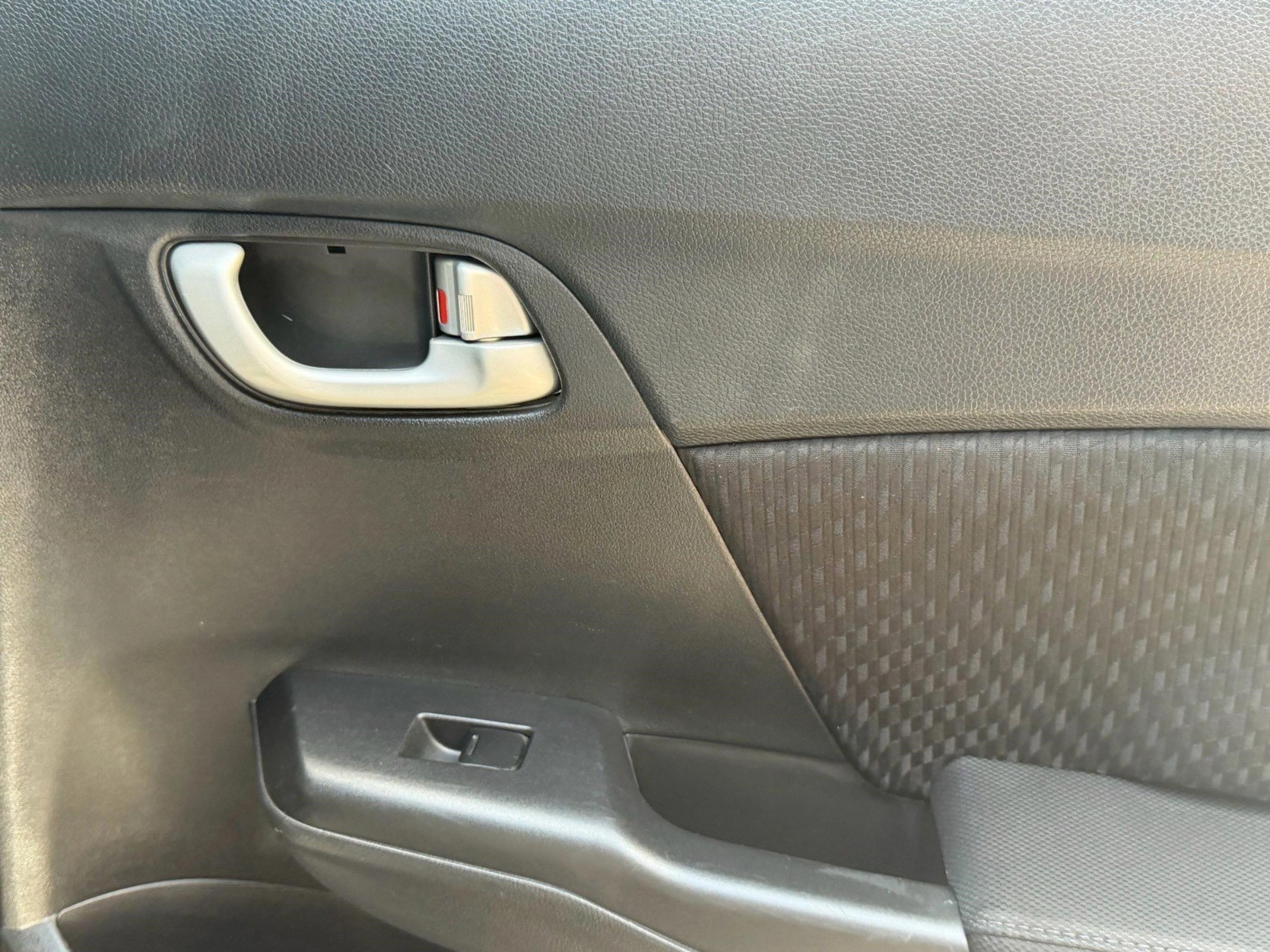 Used 2015 Honda Civic EX image 30
