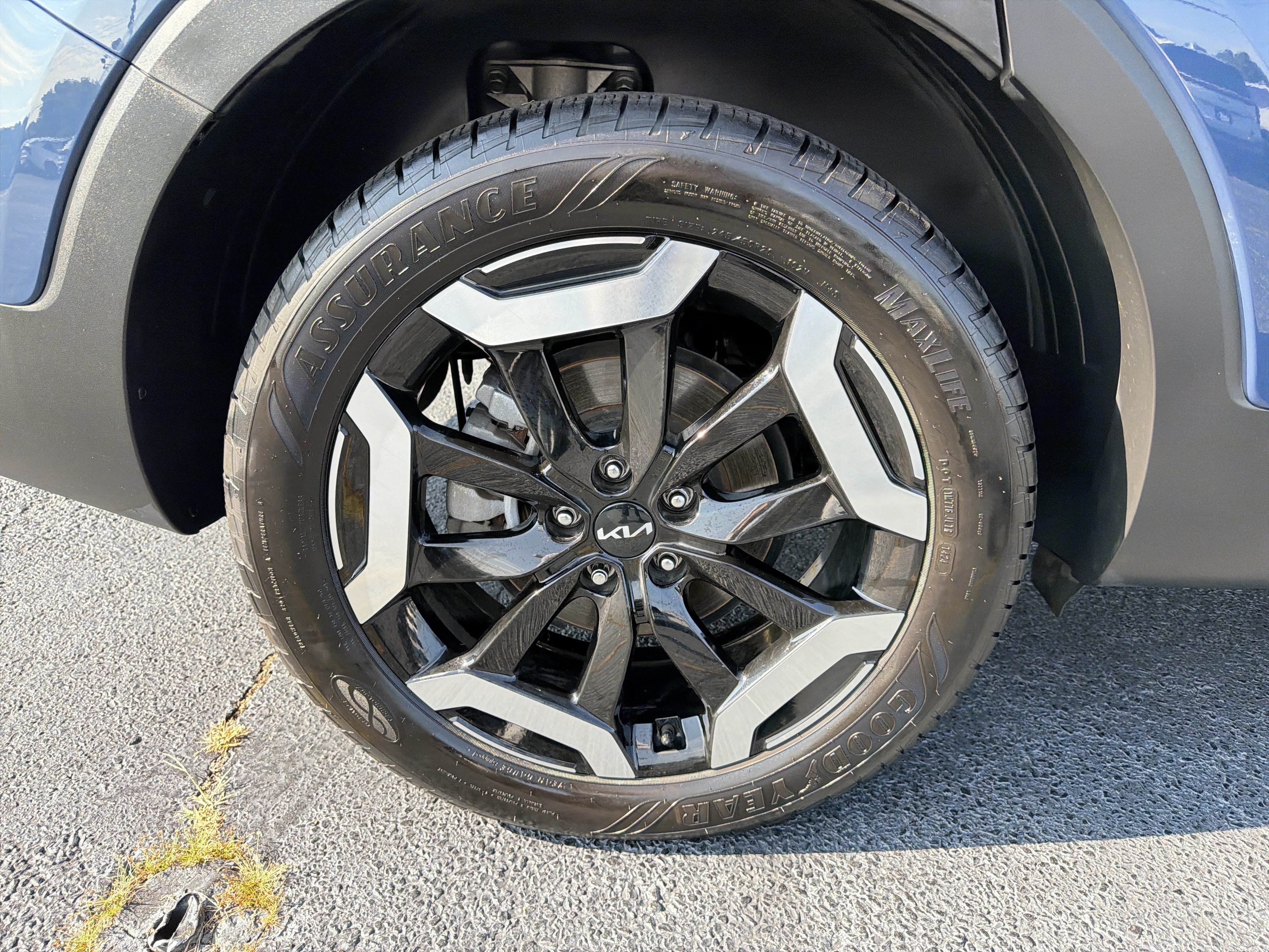 Used 2023 Kia Telluride S w/ S Sunroof Package FWD image 20