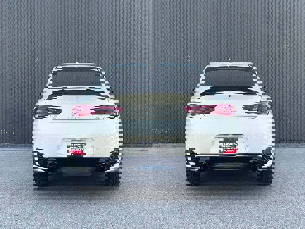 Used 2017 INFINITI Q60 w/ Cargo Package AWD/4WD image 5