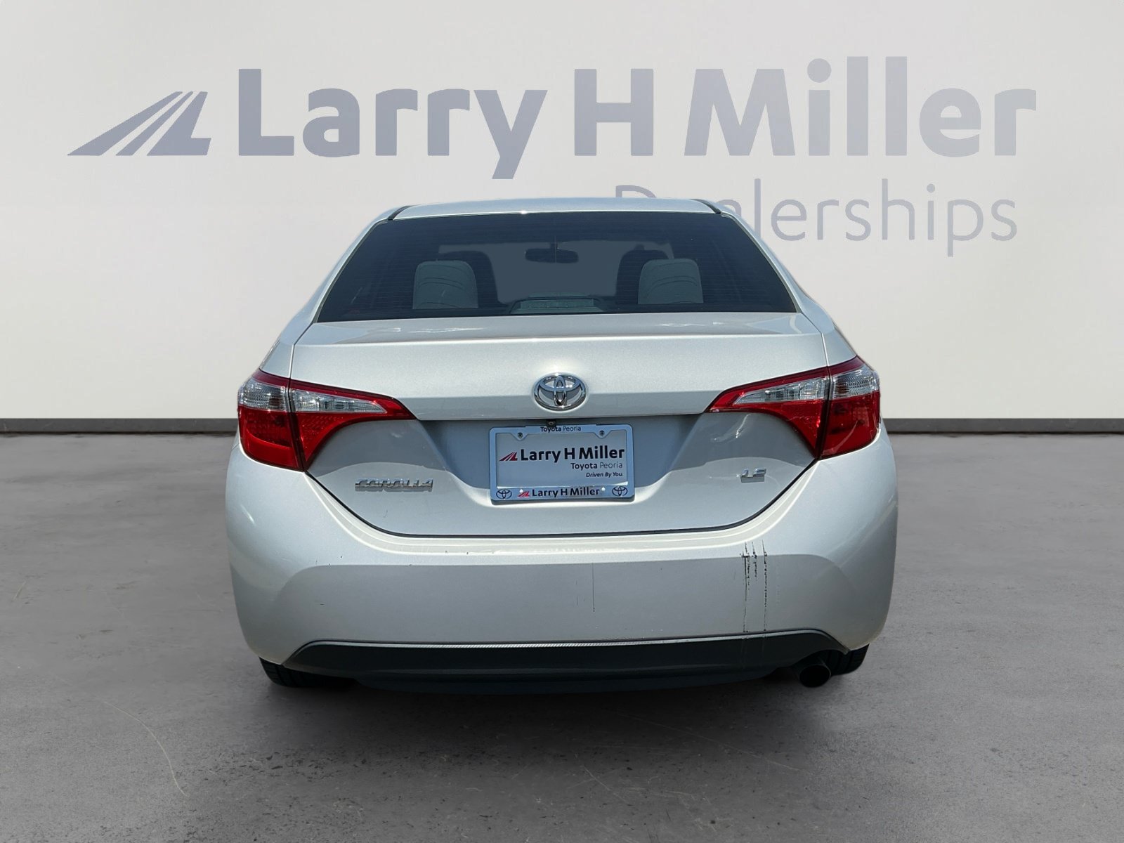 Used 2014 Toyota Corolla LE FWD image 4