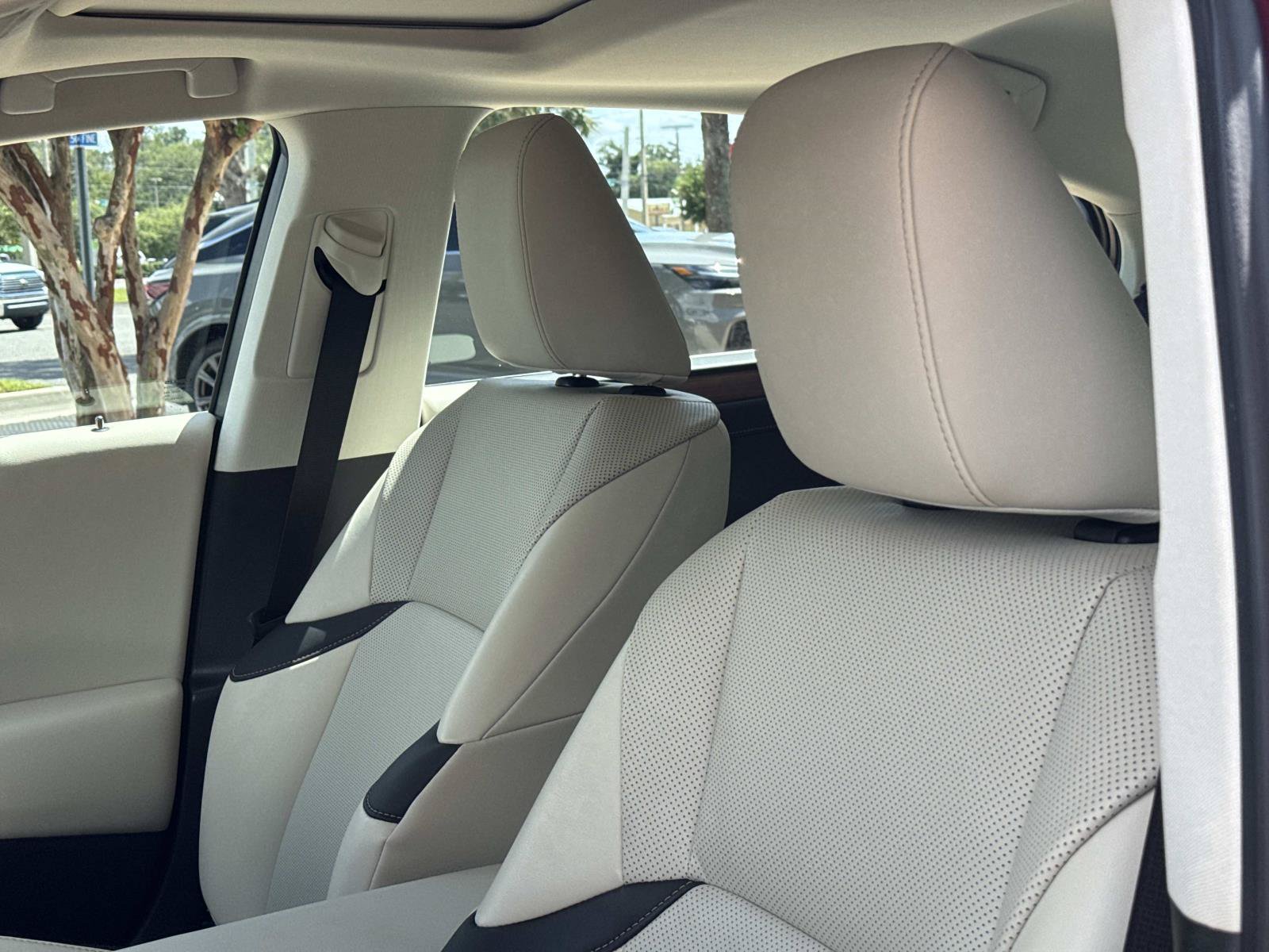 Used 2025 Lexus ES 350 w/ Premium Package FWD image 14