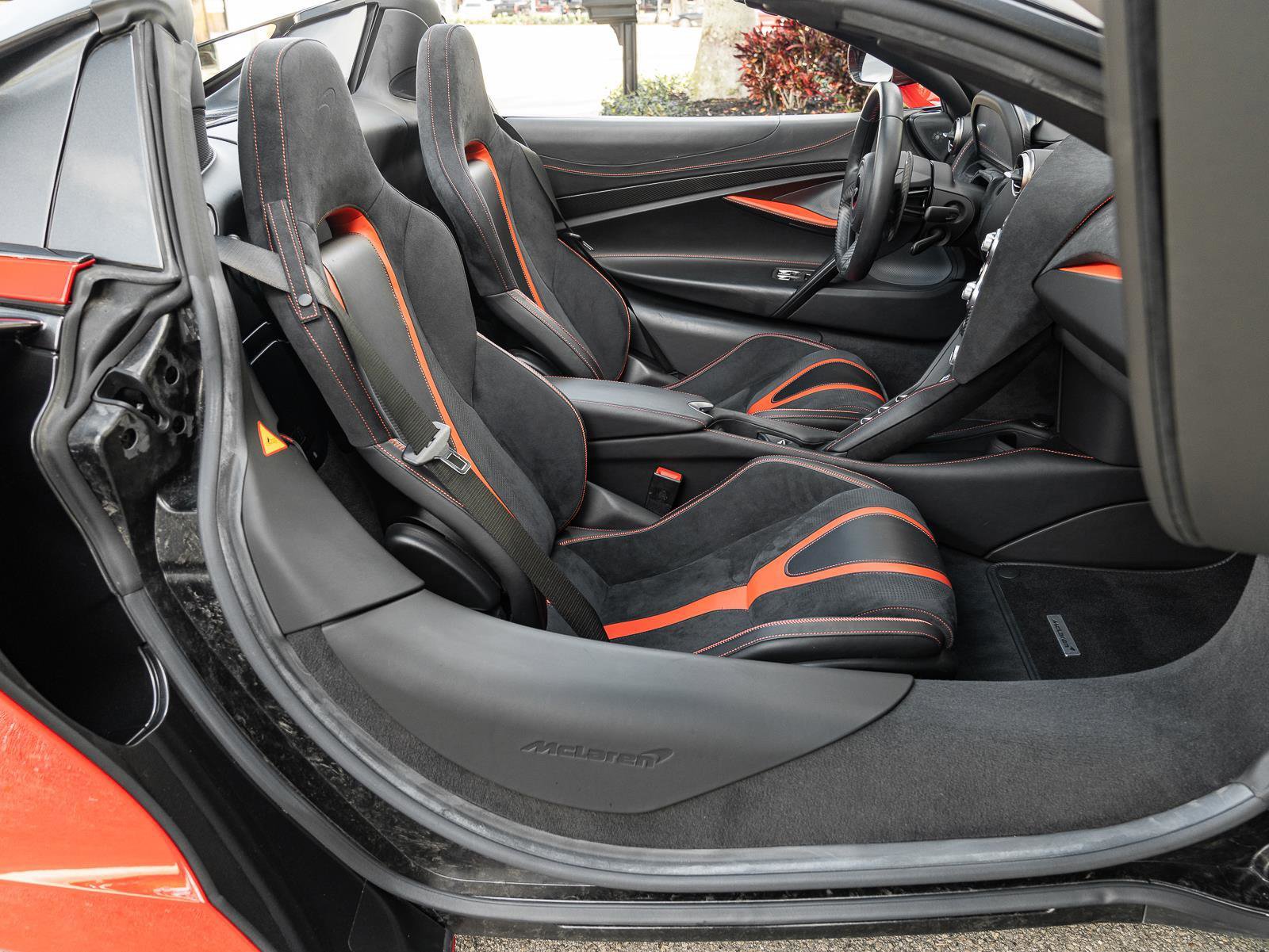 Used 2020 McLaren 720S Performance image 18