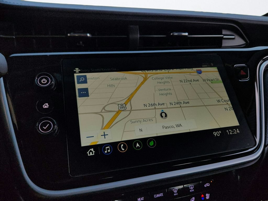 Used 2023 Chevrolet Bolt EUV Premier w/ Sun & Sound Package FWD image 12