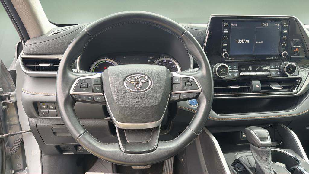 Used 2022 Toyota Highlander Bronze Edition image 23