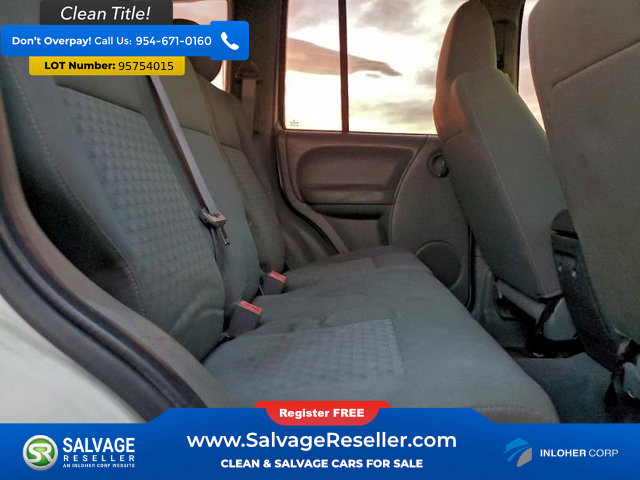 Used 2005 Jeep Liberty Sport image 13