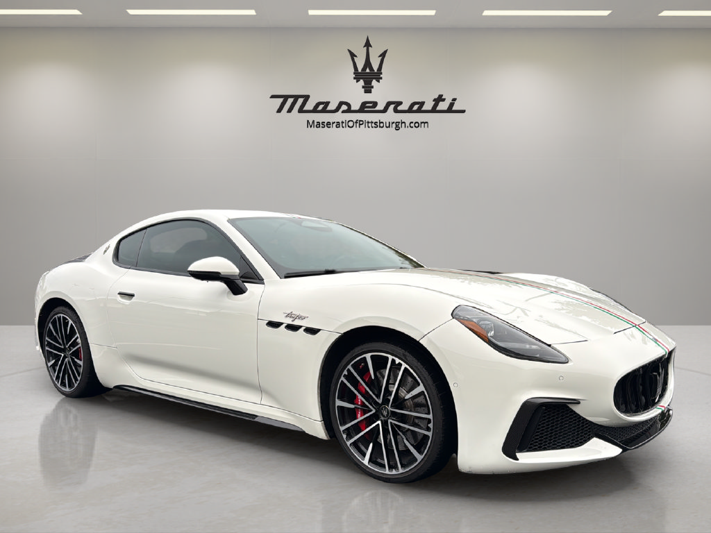 Used 2024 Maserati GranTurismo Trofeo AWD/4WD image 3