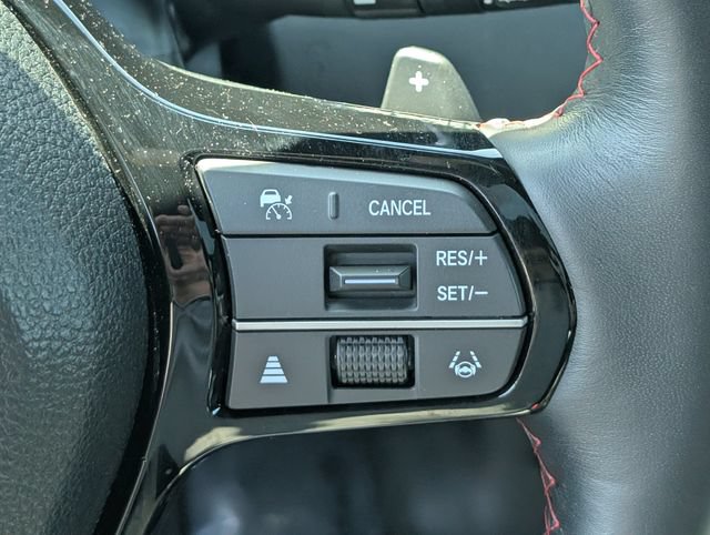 Used 2025 Honda Pilot Black Edition image 27