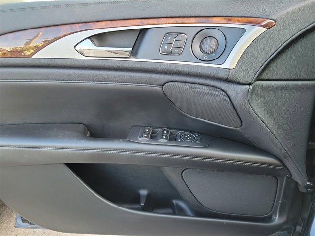 Used 2020 Lincoln MKZ Reserve image 28