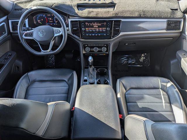 Used 2021 Volkswagen Atlas Cross Sport SEL Premium AWD/4WD image 16