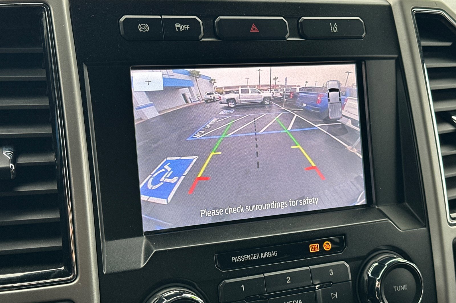 Used 2020 Ford F250 Lariat w/ Lariat Value Package image 19