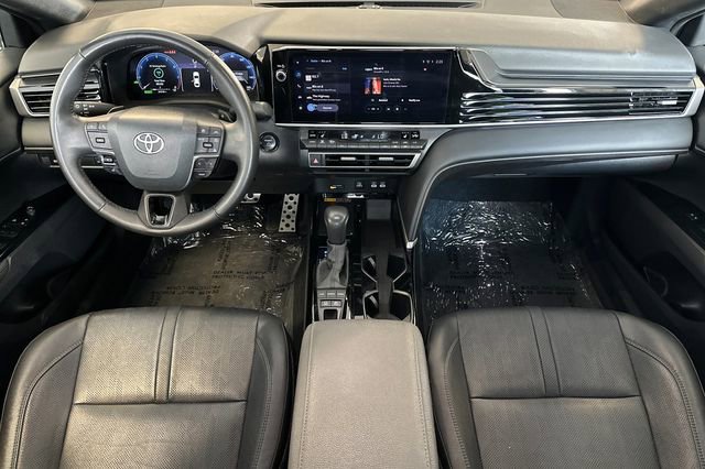 Used 2025 Toyota Camry XSE FWD image 15