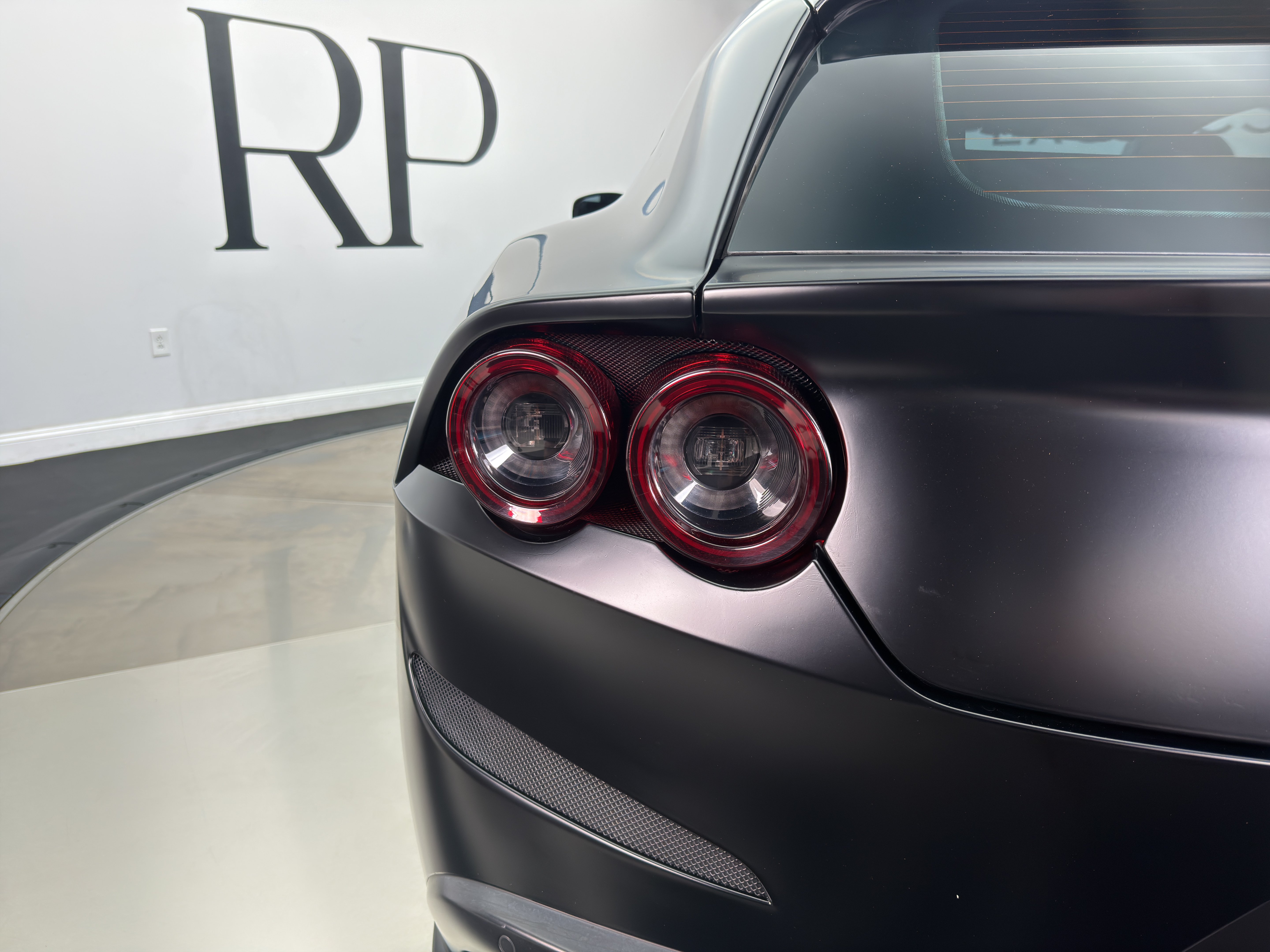 Used 2018 Ferrari GTC4Lusso T RWD image 15