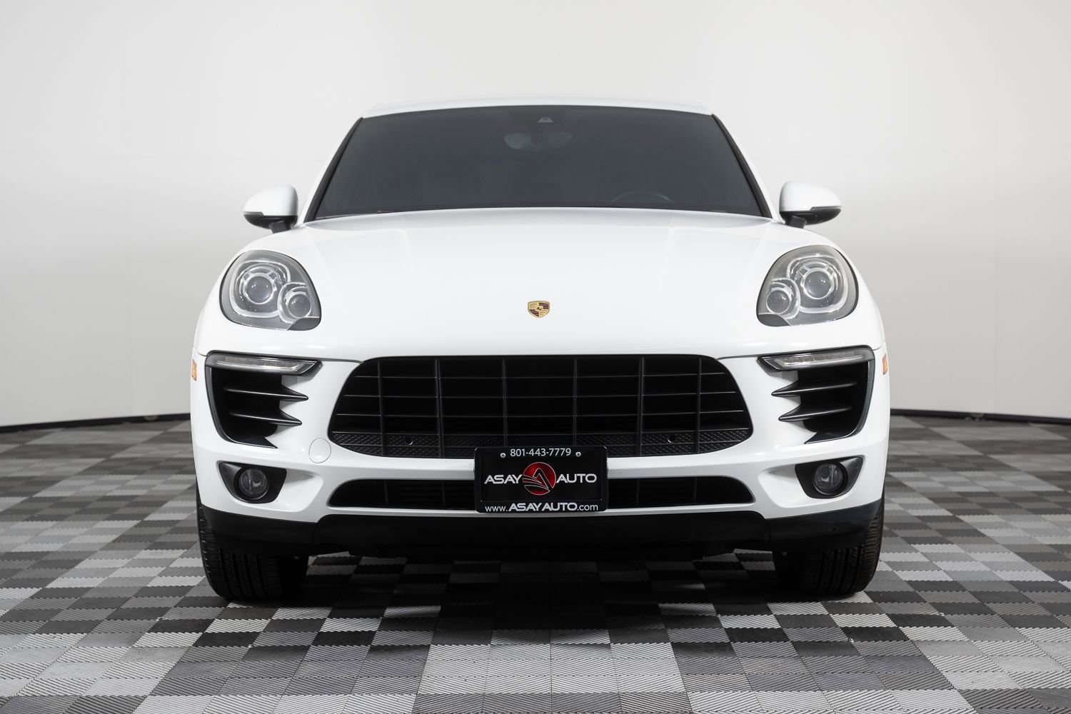 Used 2018 Porsche Macan image 11