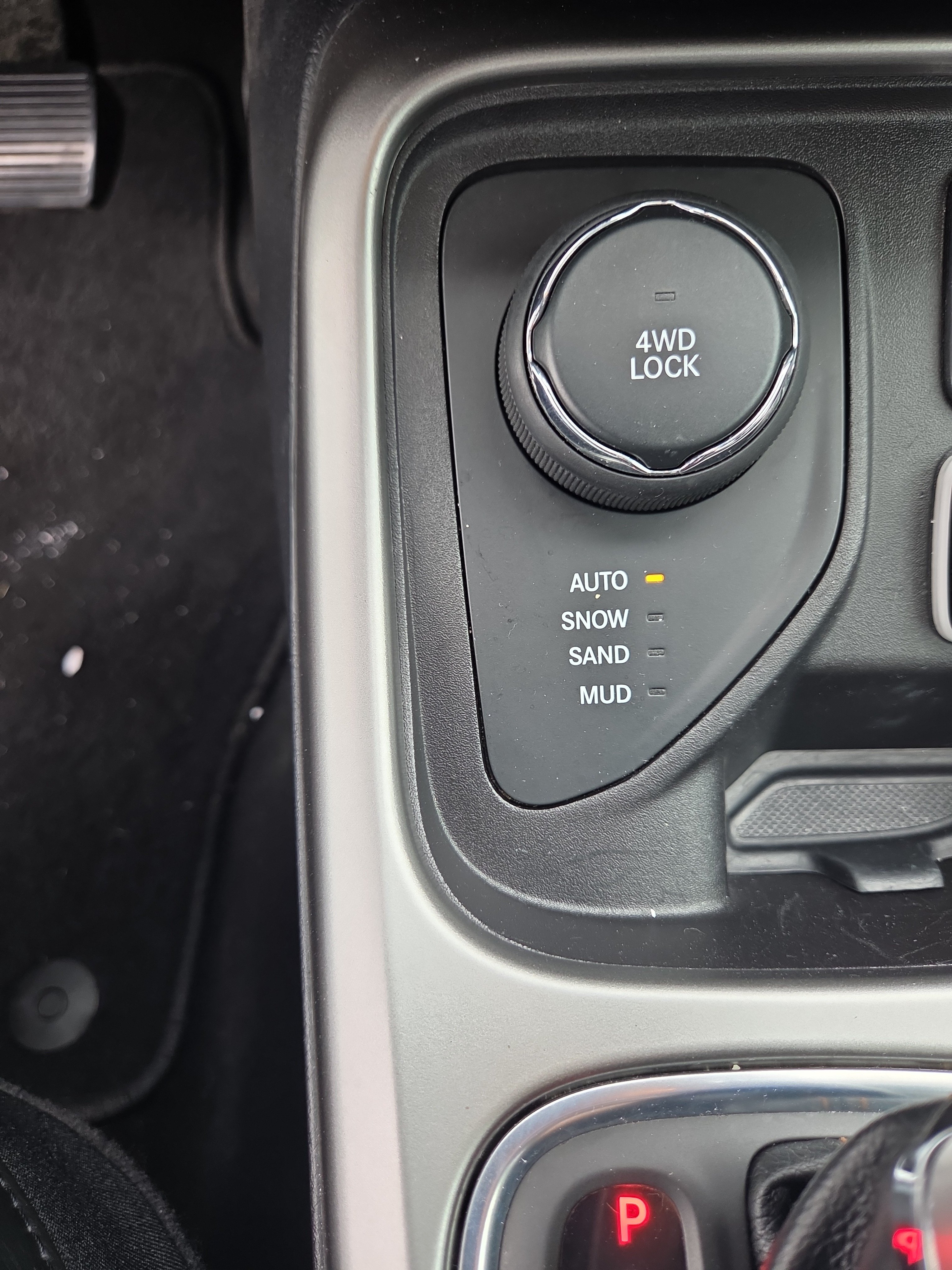 Used 2019 Jeep Compass Latitude w/ Cold Weather Group AWD/4WD image 7