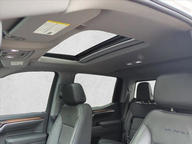 Used 2025 GMC Sierra 1500 Denali w/ Denali Reserve Package AWD/4WD image 22