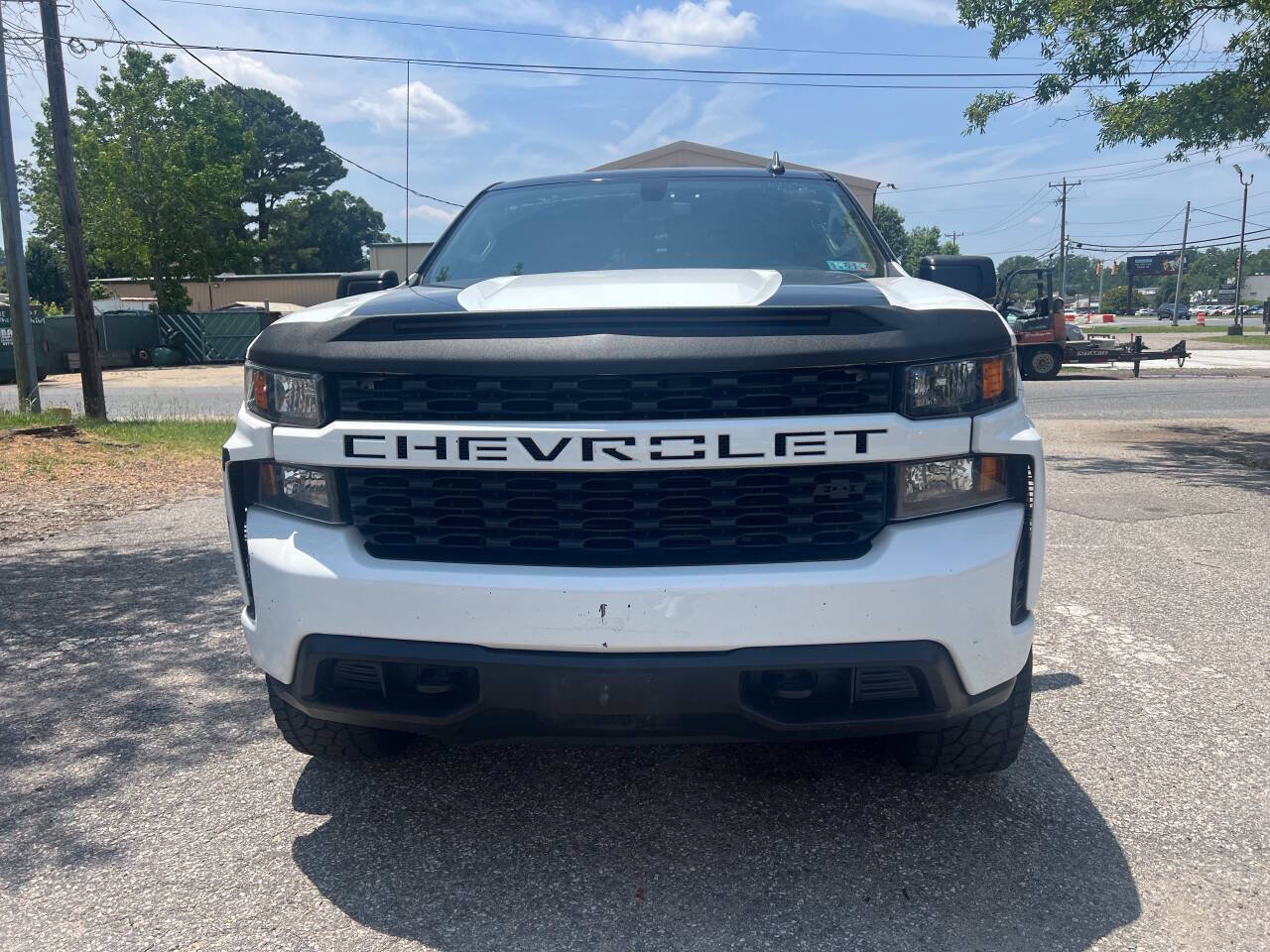 Used 2022 Chevrolet Silverado 1500 Custom AWD/4WD image 3
