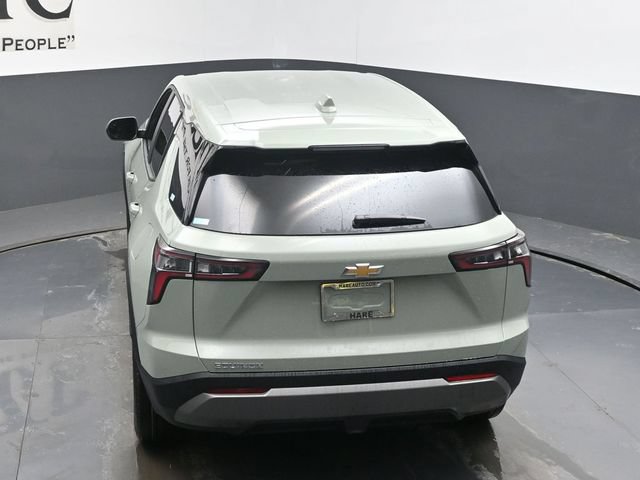 New 2026 Chevrolet Equinox LT w/ Convenience Package II FWD image 35