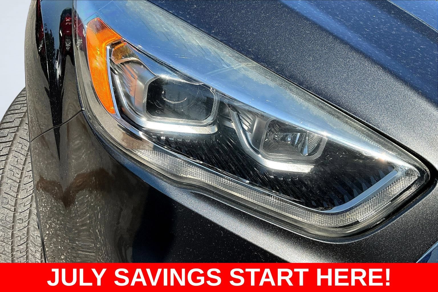 Used 2018 Ford Escape Titanium w/ Ford Safe & Smart Package AWD/4WD image 30