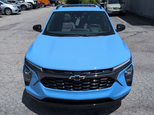 Used 2024 Chevrolet Trax RS w/ Sunroof Package FWD image 23