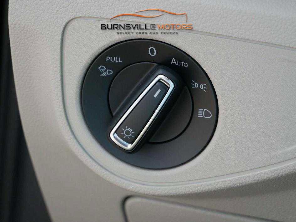 Used 2021 Volkswagen Atlas SEL image 18