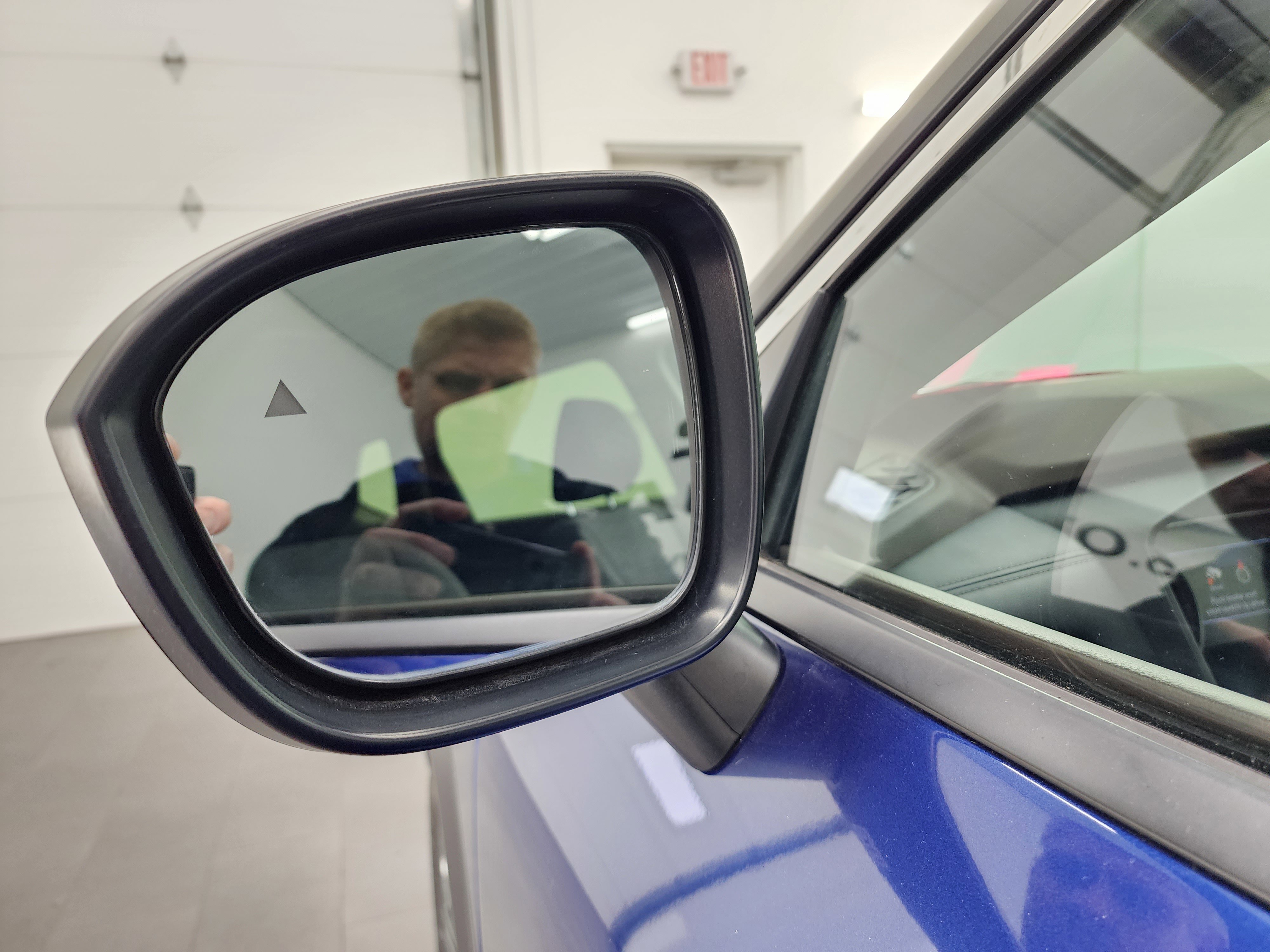 Used 2023 Nissan Rogue SV image 32