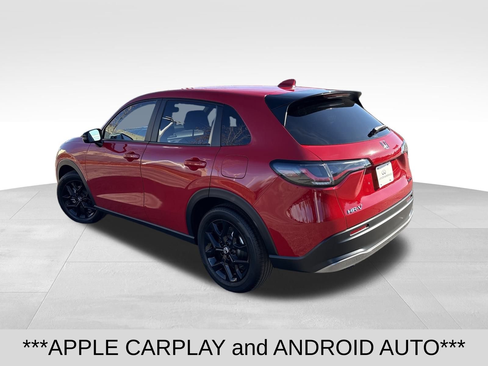 Used 2025 Honda HR-V Sport image 3